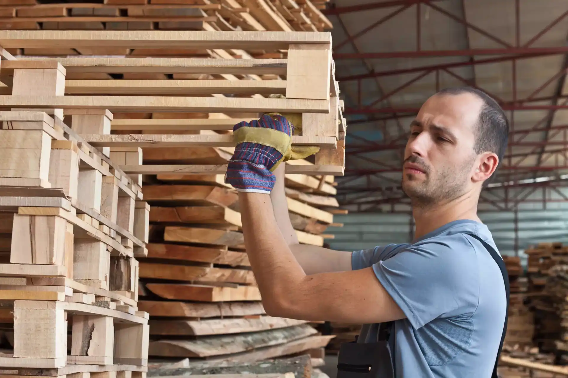 Há mais de 20 anos produzindo pallets, e produtos derivados de madeira.